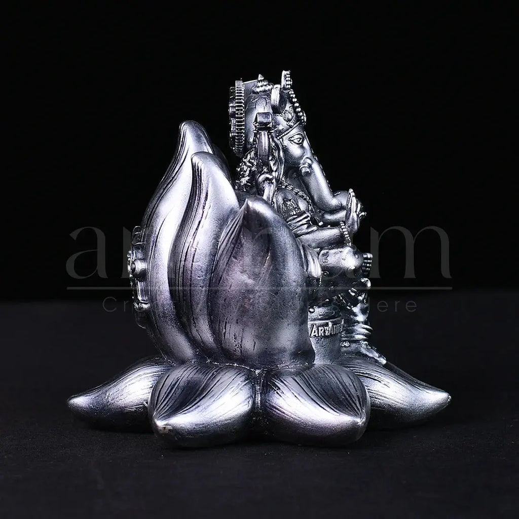 Padma Ganesha Car dashboard