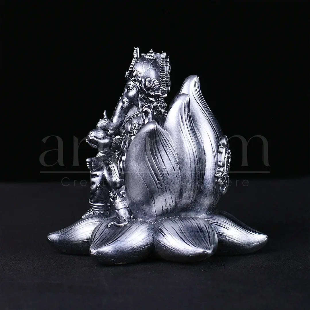 Padma Ganesha Car dashboard