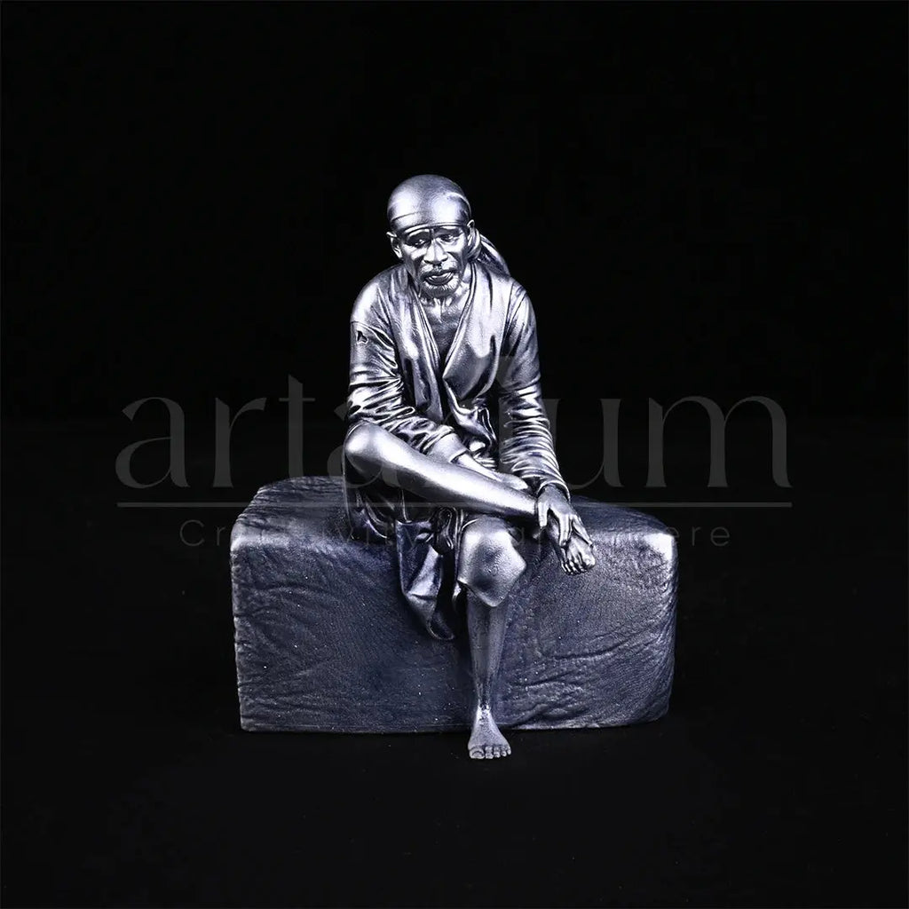 Sai Baba Statue